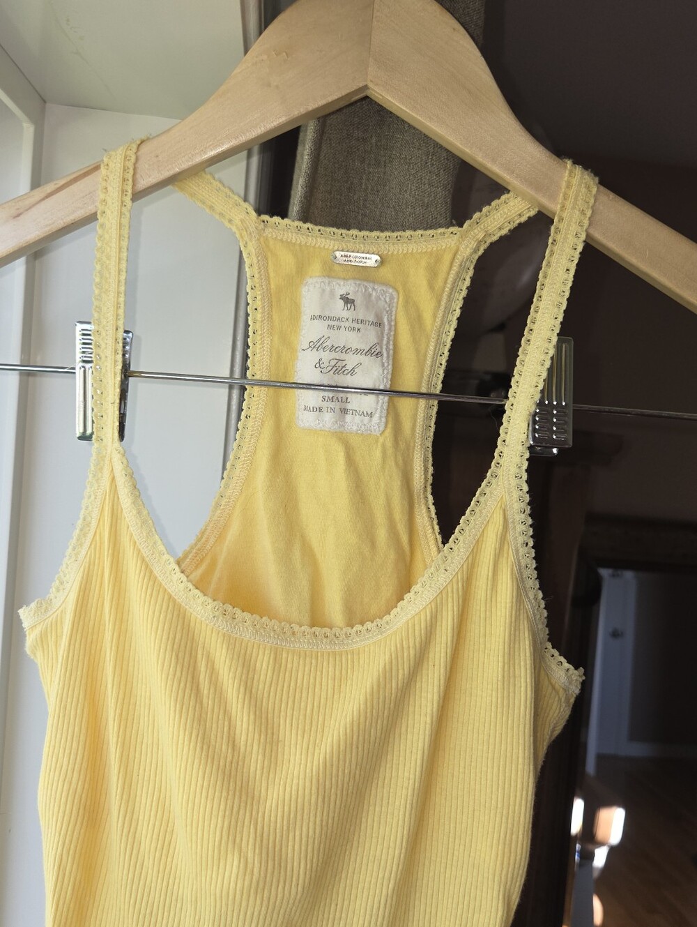 Abercrombie & Fitch 2000s yellow lace cami